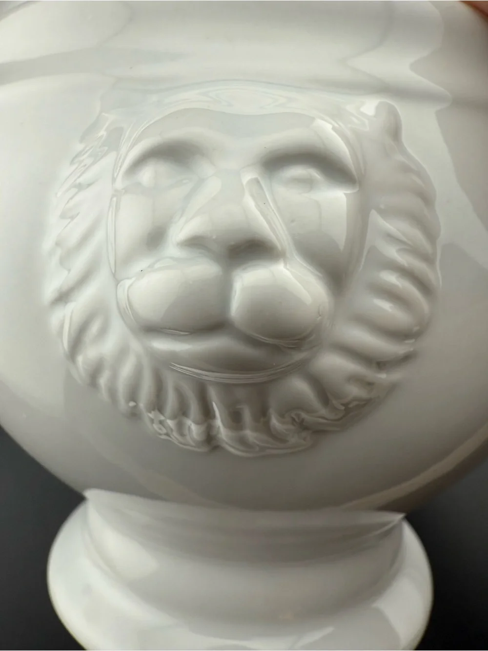 2 Sur La Table lion head handles soup bowls. Large. White porcelain. 38 oz